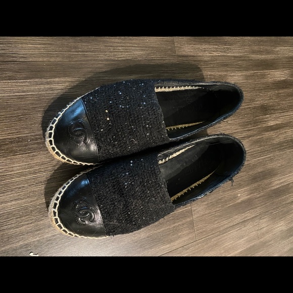 CHANEL Tweed Patent Goatskin Sequin CC Espadrilles 39 Black - Picture 5 of 6